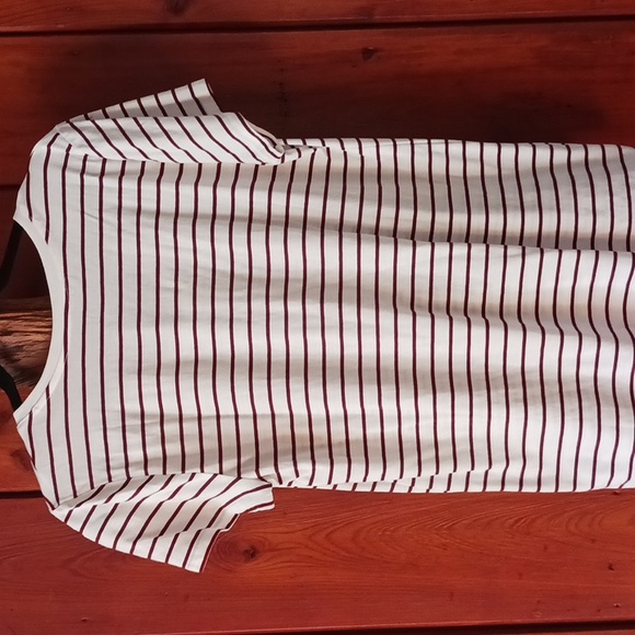 Gap "Favorite"womans t-shirt - Picture 2 of 3